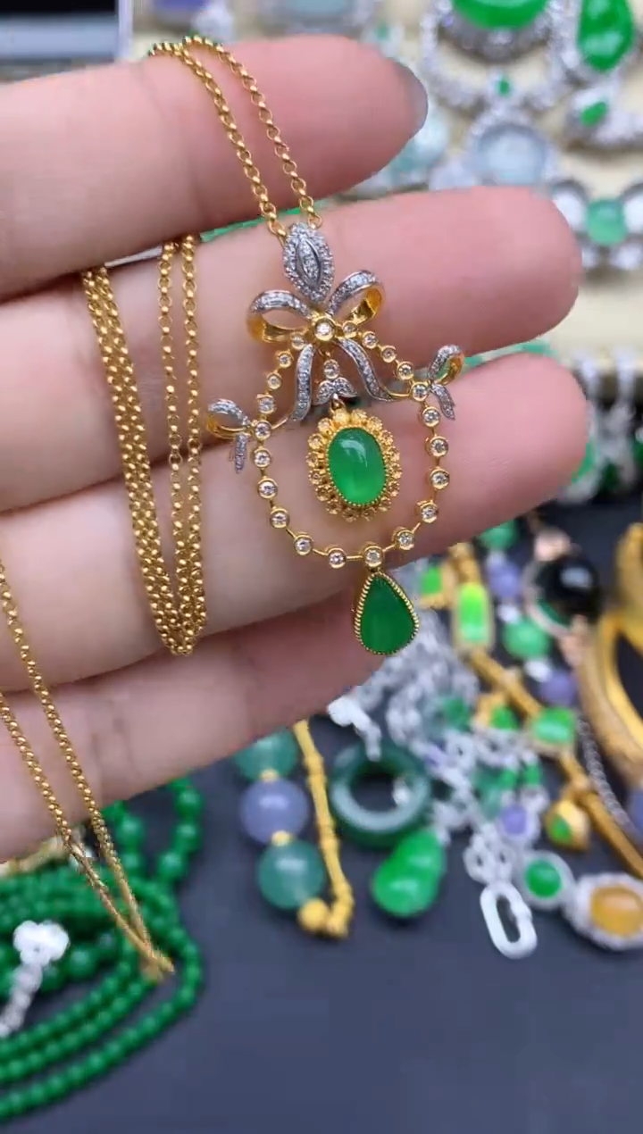 翡翠18K金镶嵌颈饰490-中国好珍宝