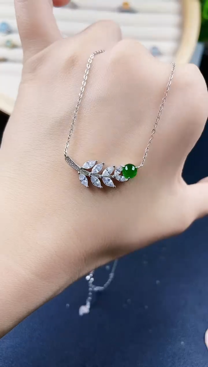 【闪购商品】翡翠颈饰银S925镶嵌120120120