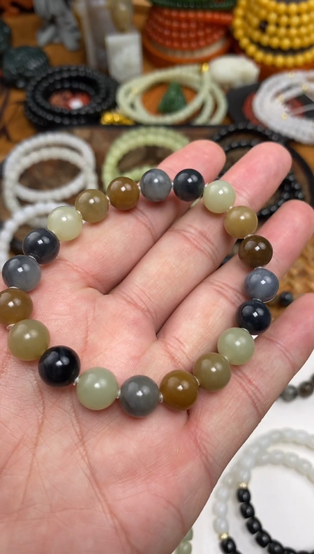 颈饰未镶嵌和田玉手串