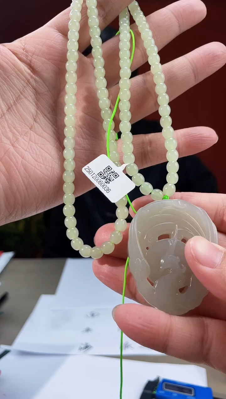 【闪购商品】定制和田玉多样性发货拍一发一05254