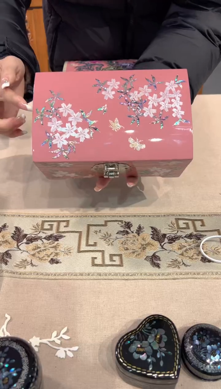 【闪购商品】鱼锁满贝底·弘贝雅螺钿漆器文化馆