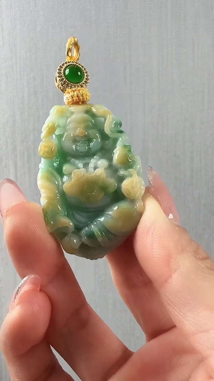 颈饰未镶嵌翡翠佛公