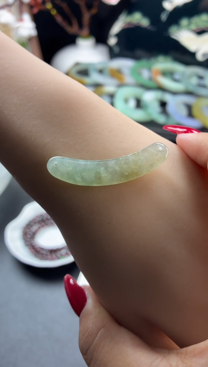 翡翠未镶嵌颈饰35号玉璜