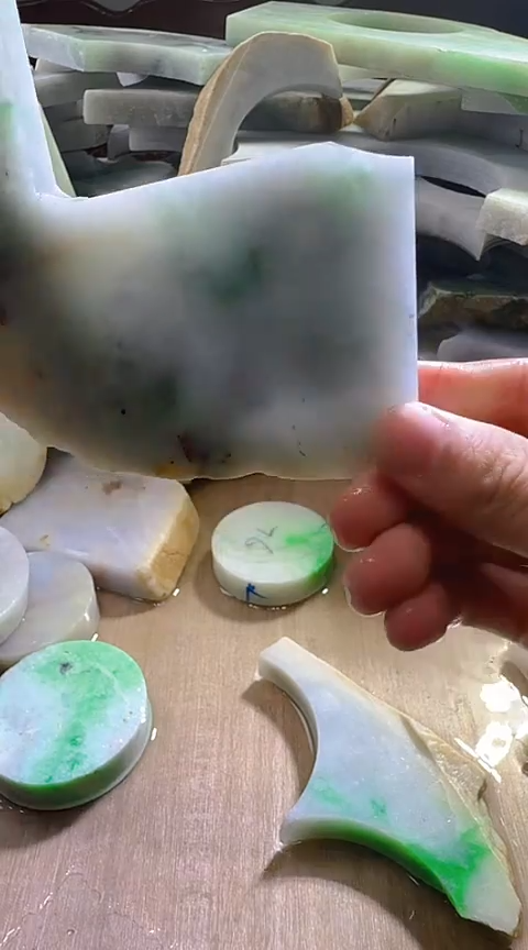 裸石翡翠缅甸翡翠A货花2