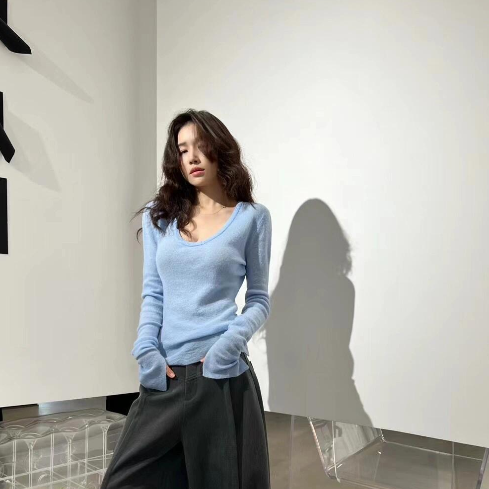 蓝色韩系针织衫女秋季新款软糯内搭打底衫t恤正肩低领上衣显瘦
