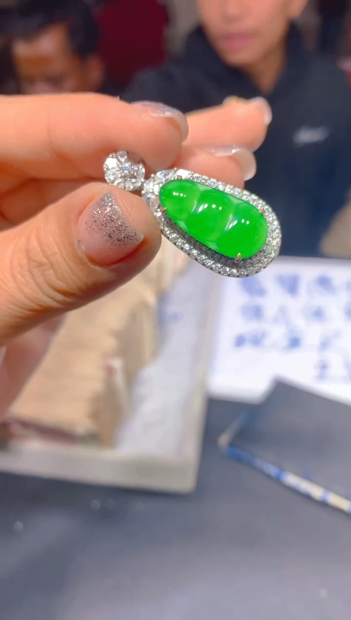 【闪购商品】定制翡翠未镶嵌62定制翡翠-多样性发货（发其一）