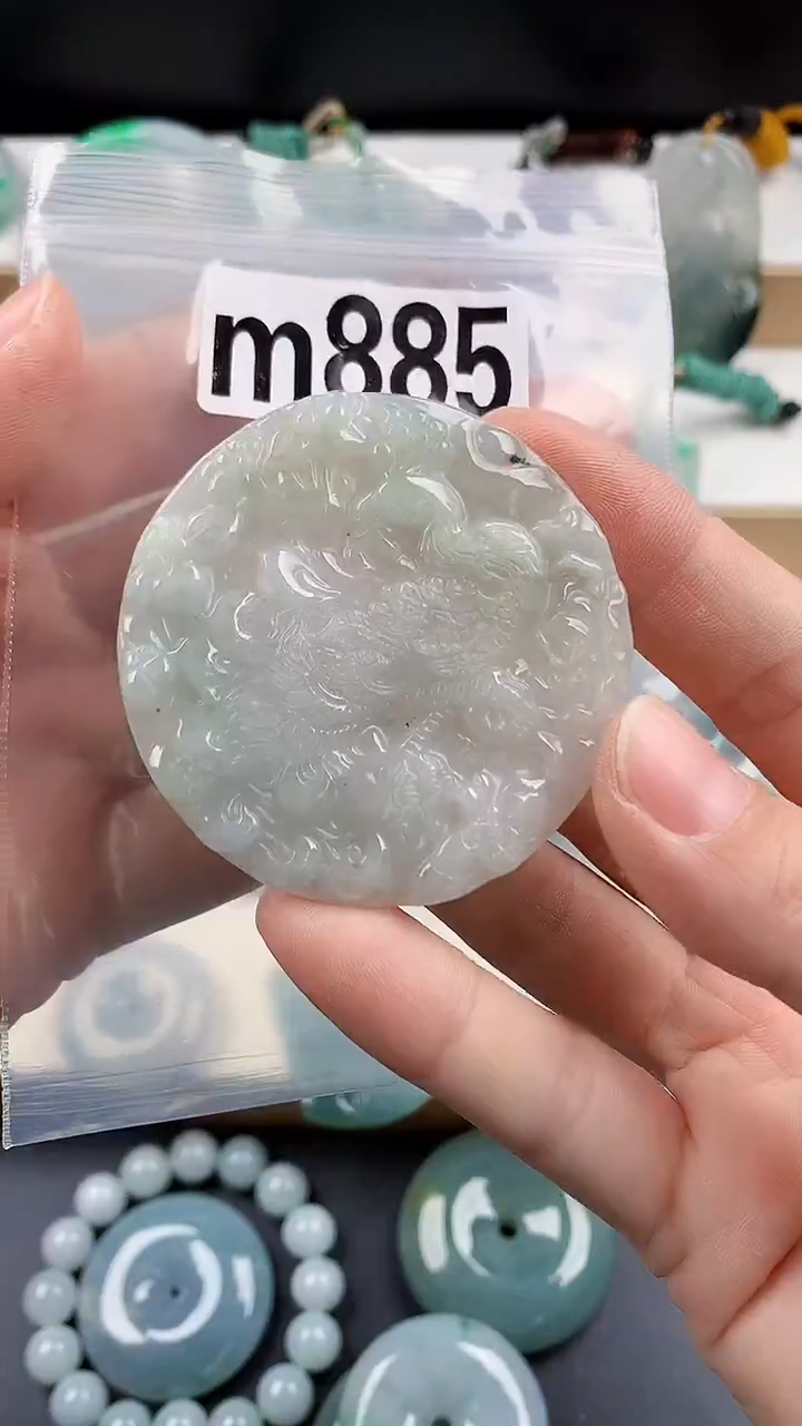 颈饰未镶嵌翡翠天然翡翠吊坠挂件