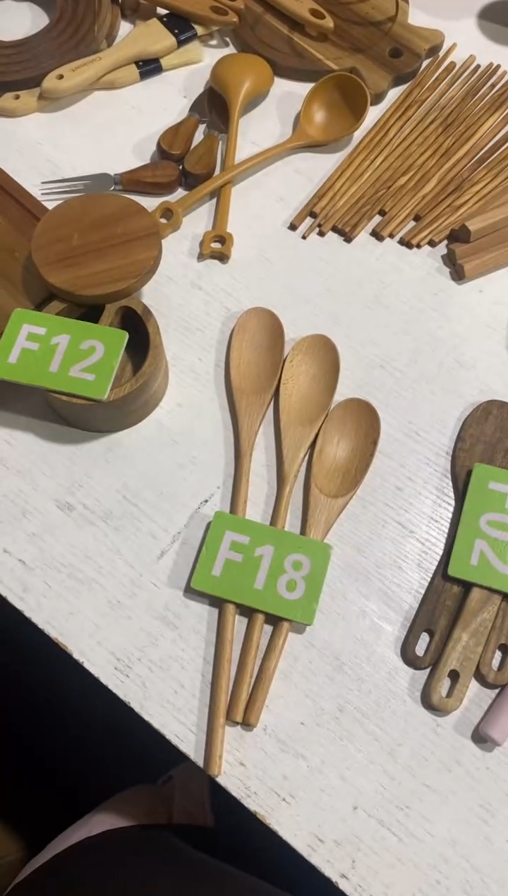 木闪购2025/12/3 F18