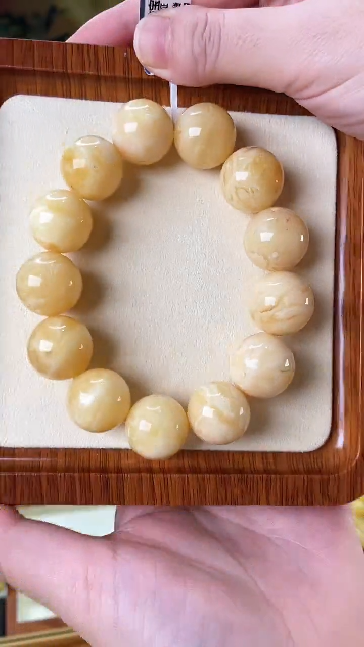 【闪购商品】蜜蜡裸石未镶嵌手串