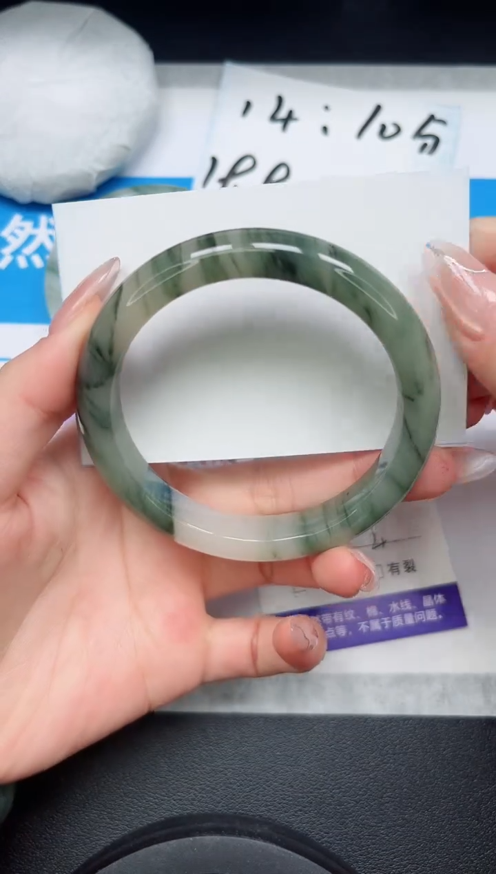 【闪购商品】石英质玉手镯未镶嵌14