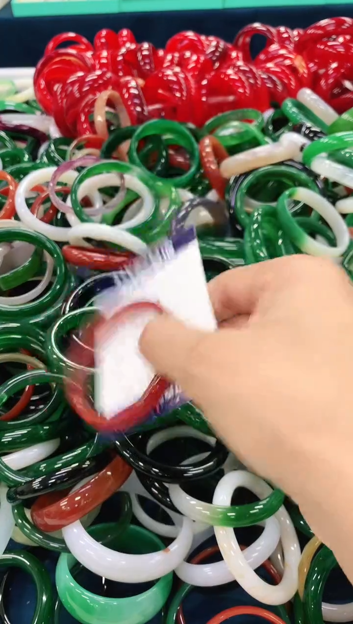 手镯玛瑙/玉髓未镶嵌192