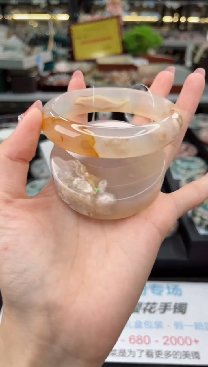 【闪购商品】石英质玉手镯未镶嵌63圈口（赠品镯心）363