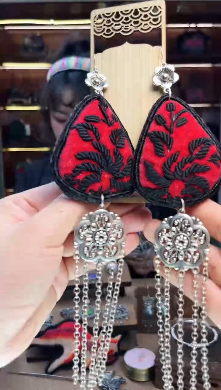 【闪购商品】织绣1656黔东南苗族刺绣