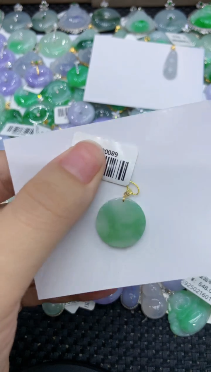 【闪购商品】翡翠颈饰18K金镶嵌111111111111