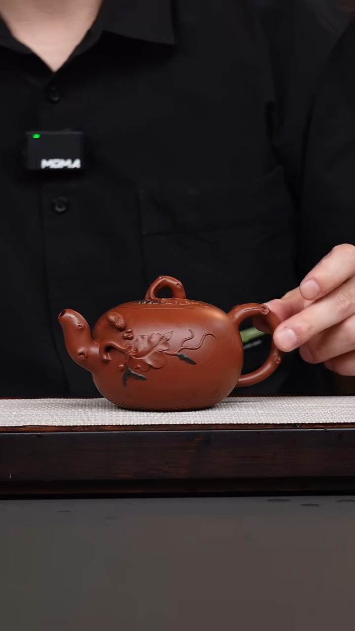 茶壶紫砂朱泥松鼠葡萄