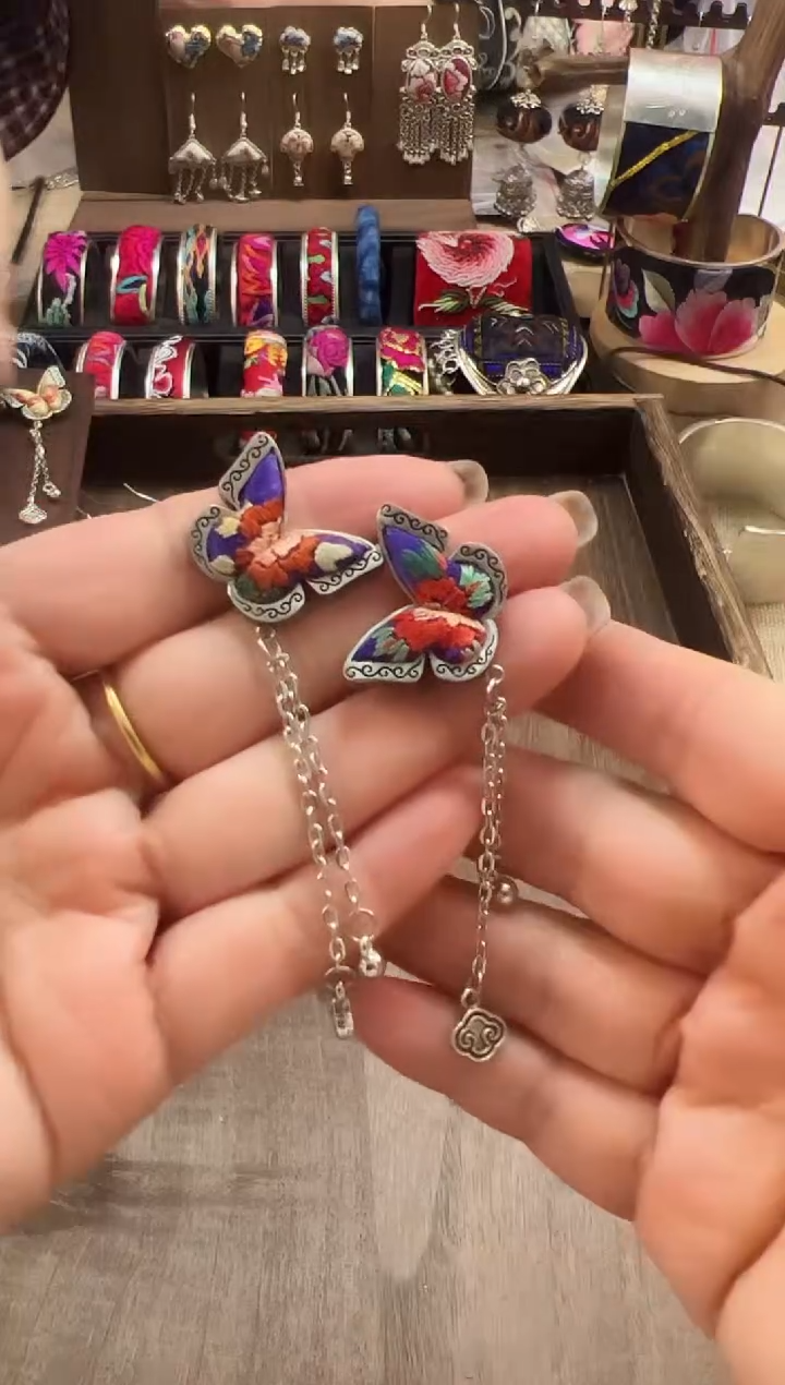 【闪购商品】织绣民族风老绣饰品530