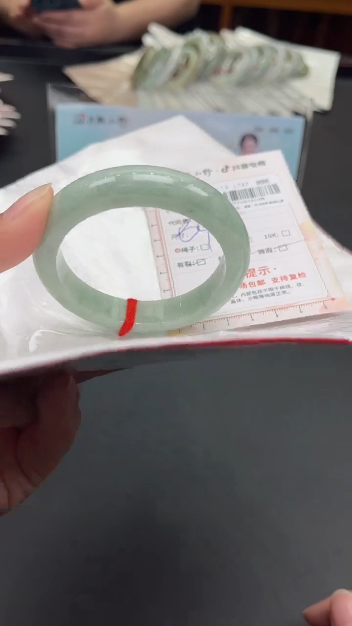 【闪购商品】定制翡翠未镶嵌天然缅甸翡翠手镯109