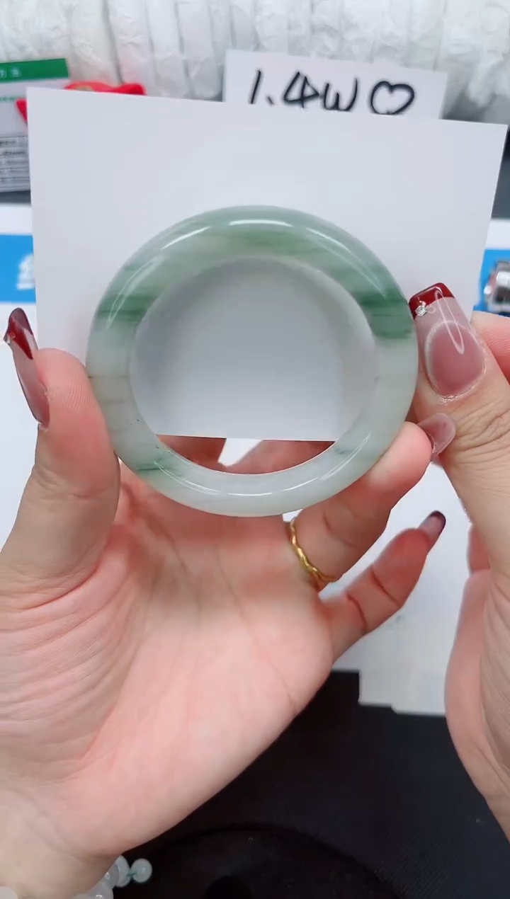 【闪购商品】石英质玉手镯未镶嵌115