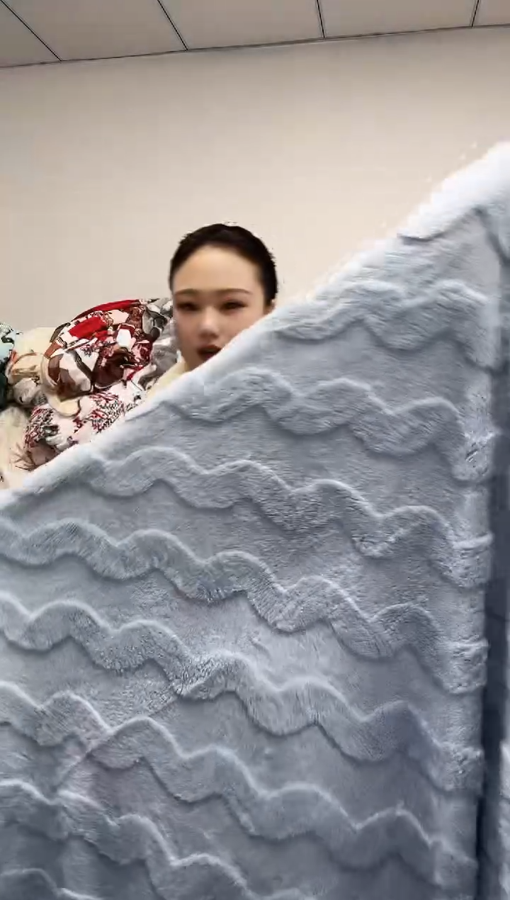 法兰绒1.6x2.3材质面料尺寸以主播介绍为准