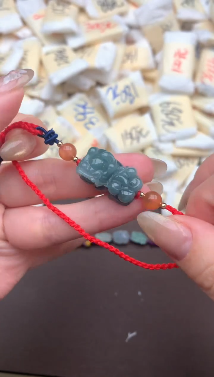 【闪购商品】翡翠挂件未镶嵌— 