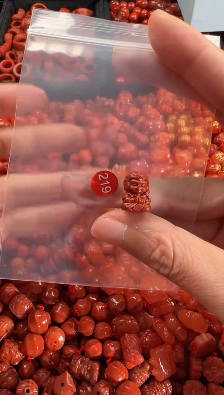 【闪购商品】南红玛瑙颈饰未镶嵌1