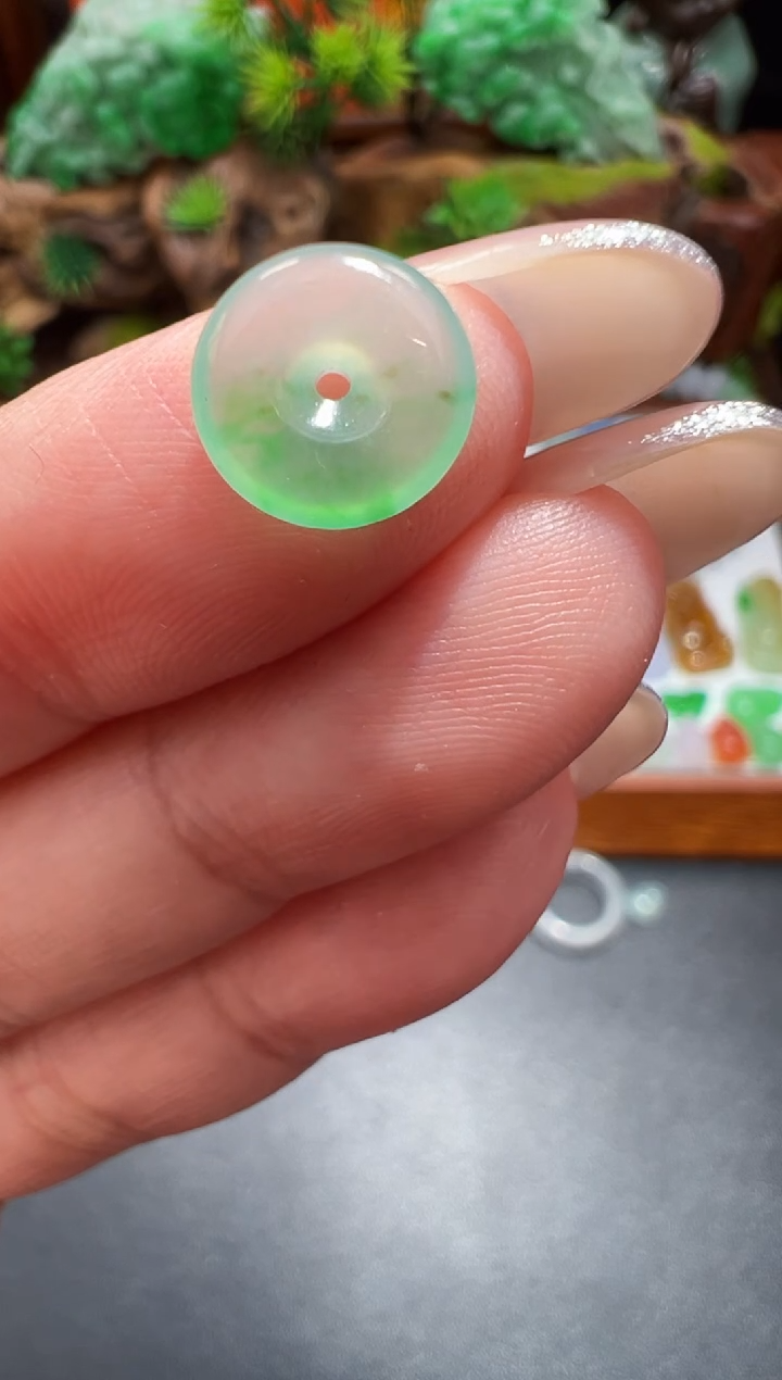 未镶嵌定制翡翠9.4*2.7平安扣