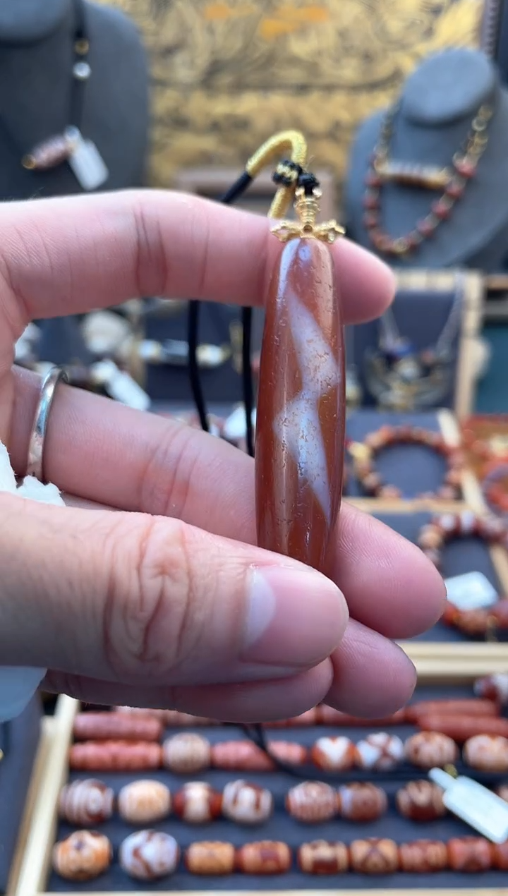 玛瑙/玉髓颈饰18K金镶嵌18k美泓红肉五闪锁骨链