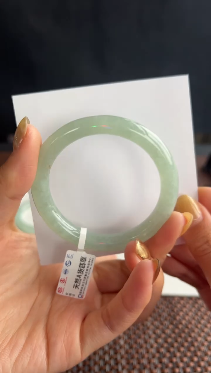 【闪购商品】翡翠手镯未镶嵌10号52.8*8.4*8.2