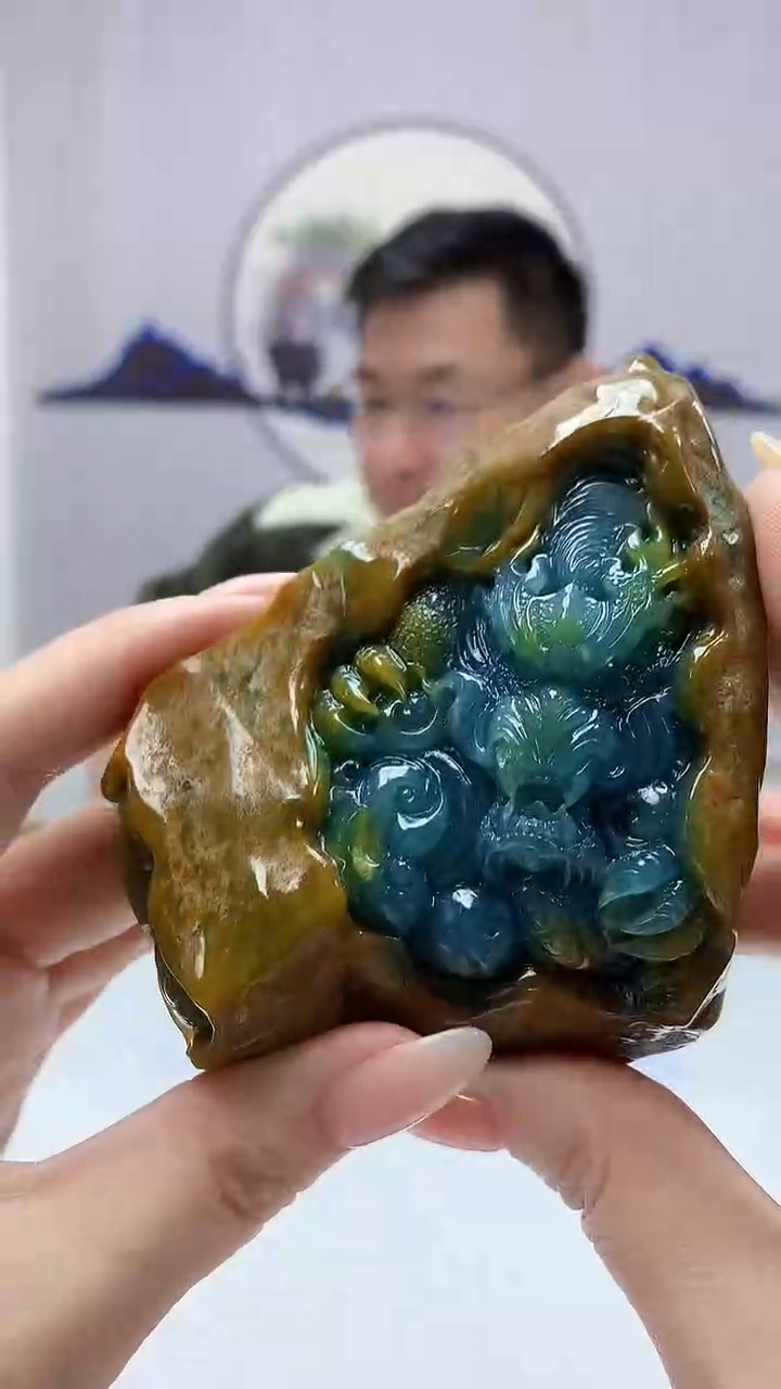 【闪购商品】定制翡翠未镶嵌5152DD-毛货龙赠底座117