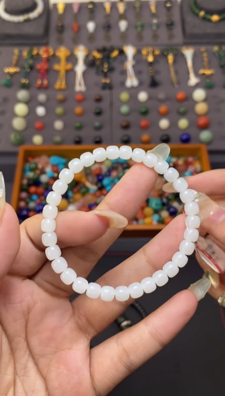 未镶嵌和田玉挂件6mm于田老型手串