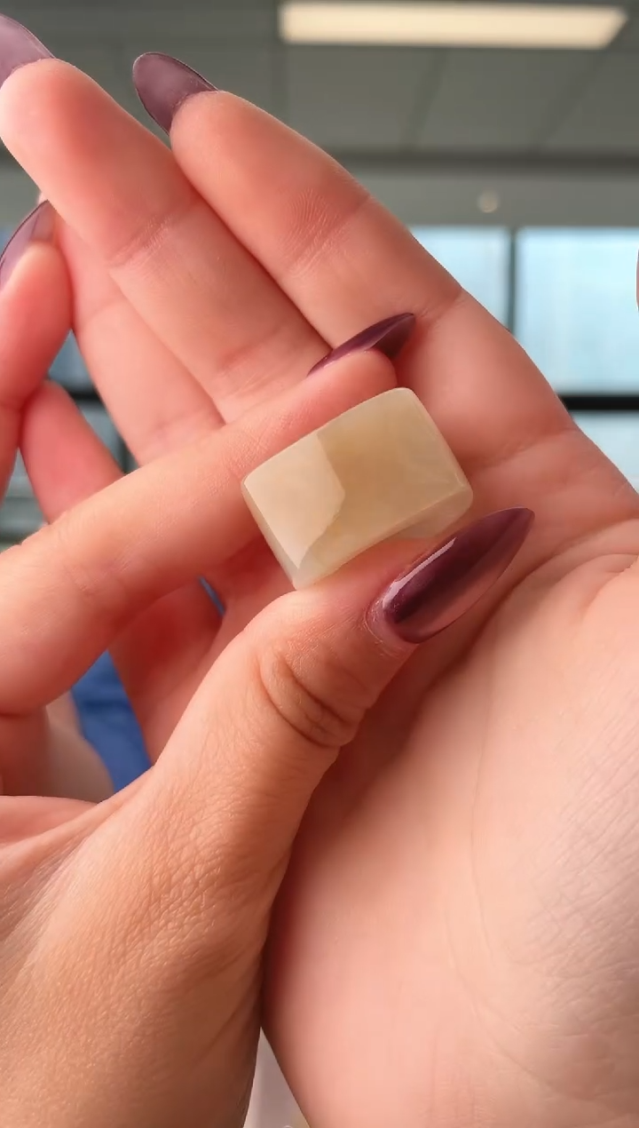 未镶嵌戒指和田玉扳指 无