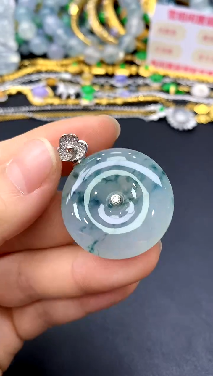 颈饰18K金镶嵌翡翠94-中国好珍宝