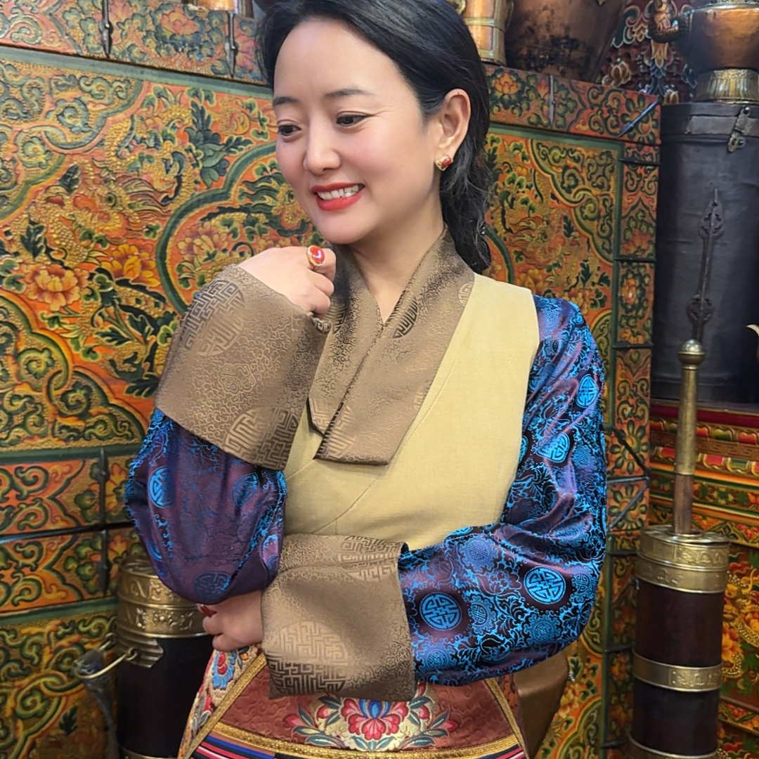 史镜传统复古藏式无袖藏服