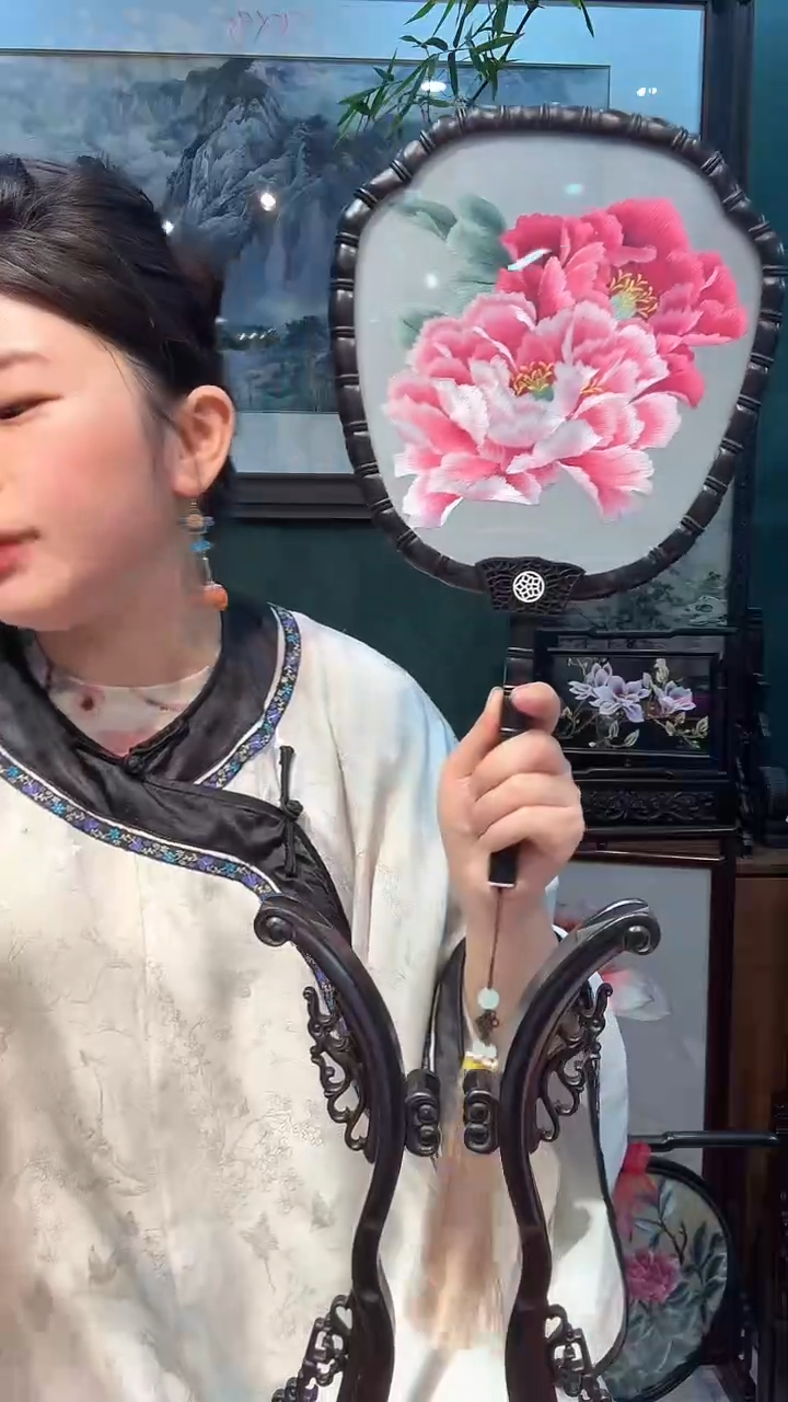 横款非遗苏绣手工刺绣宫扇