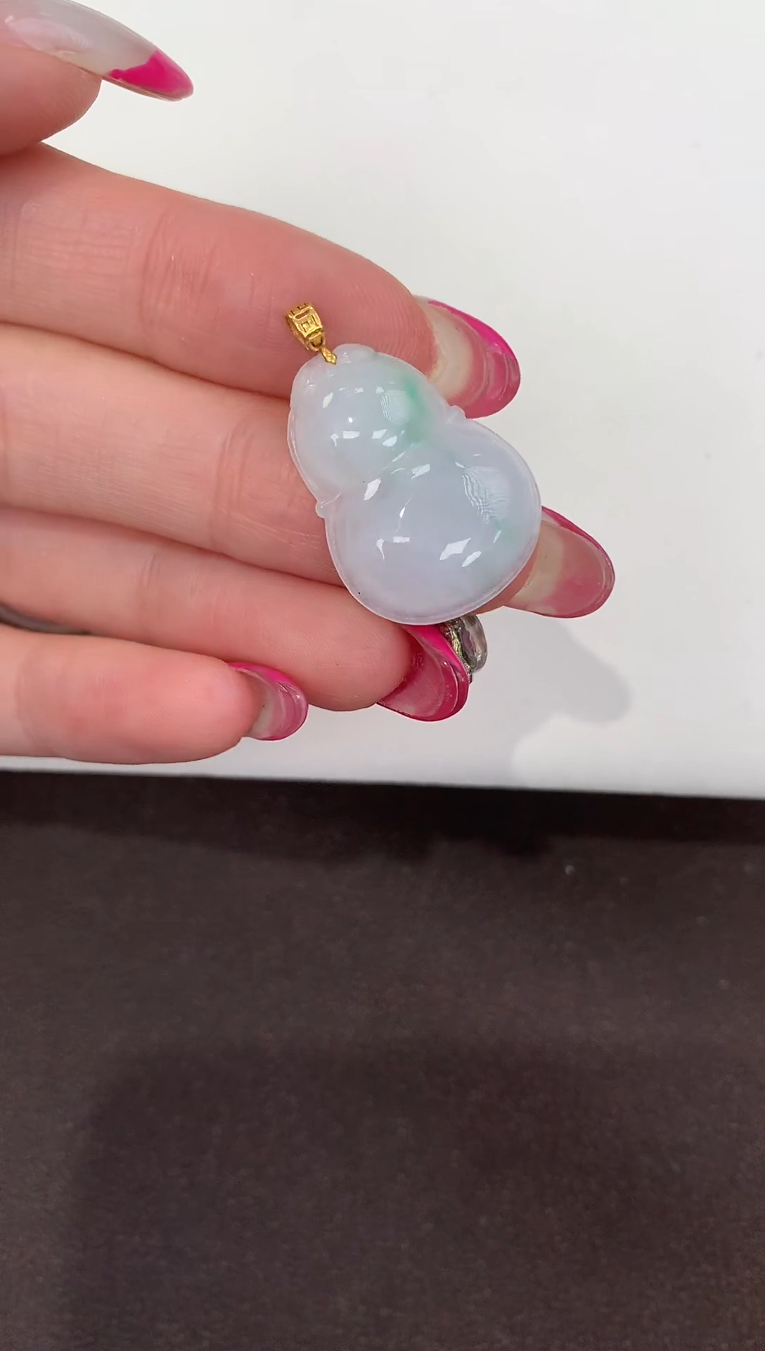 颈饰18K金镶嵌翡翠缅甸a货翡翠