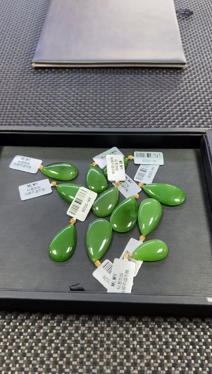 和田玉18K金镶嵌颈饰（多样性发一件）0528