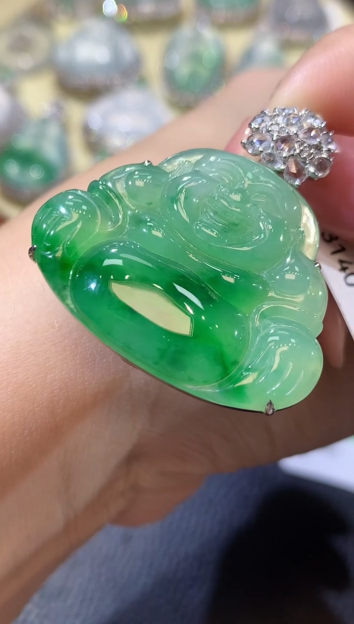 【闪购商品】翡翠吊坠(不含链)18K金镶嵌D42