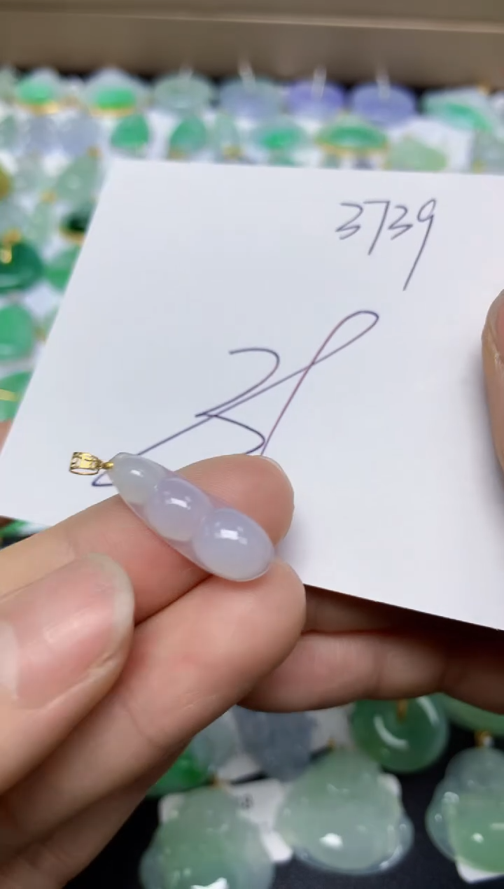 【闪购商品】翡翠挂件18K金镶嵌 天然翡翠A货