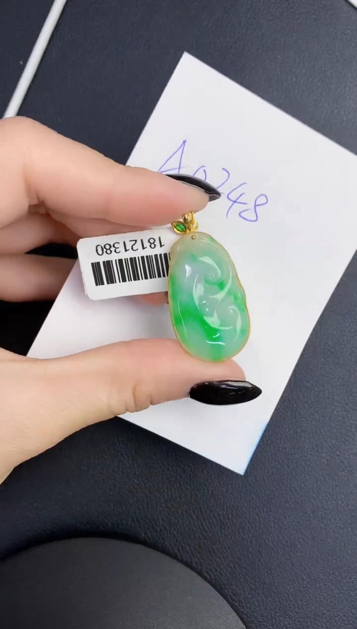 【闪购商品】翡翠颈饰未镶嵌000000000