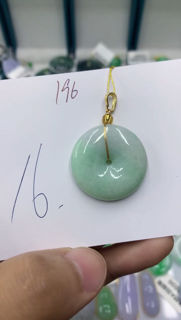 翡翠未镶嵌颈饰11111111111
