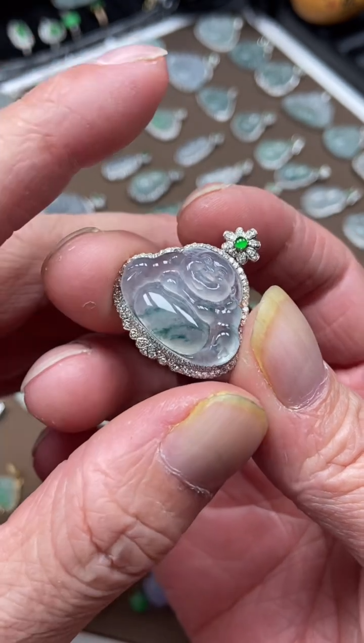 【闪购商品】翡翠吊坠(不含链)18K金镶嵌佛公