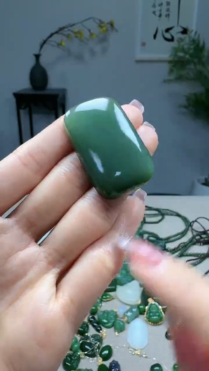 未镶嵌和田玉挂件1