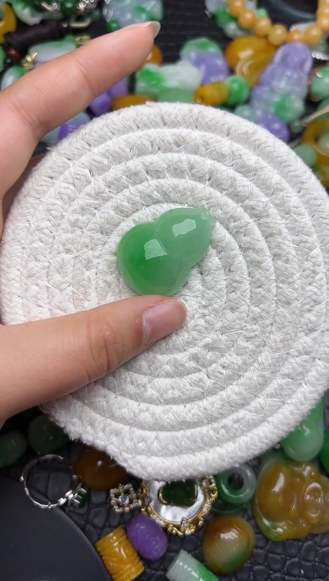 颈饰未镶嵌翡翠缅甸翡翠吊坠