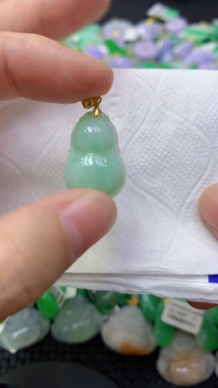 颈饰未镶嵌翡翠天然缅甸翡翠A货