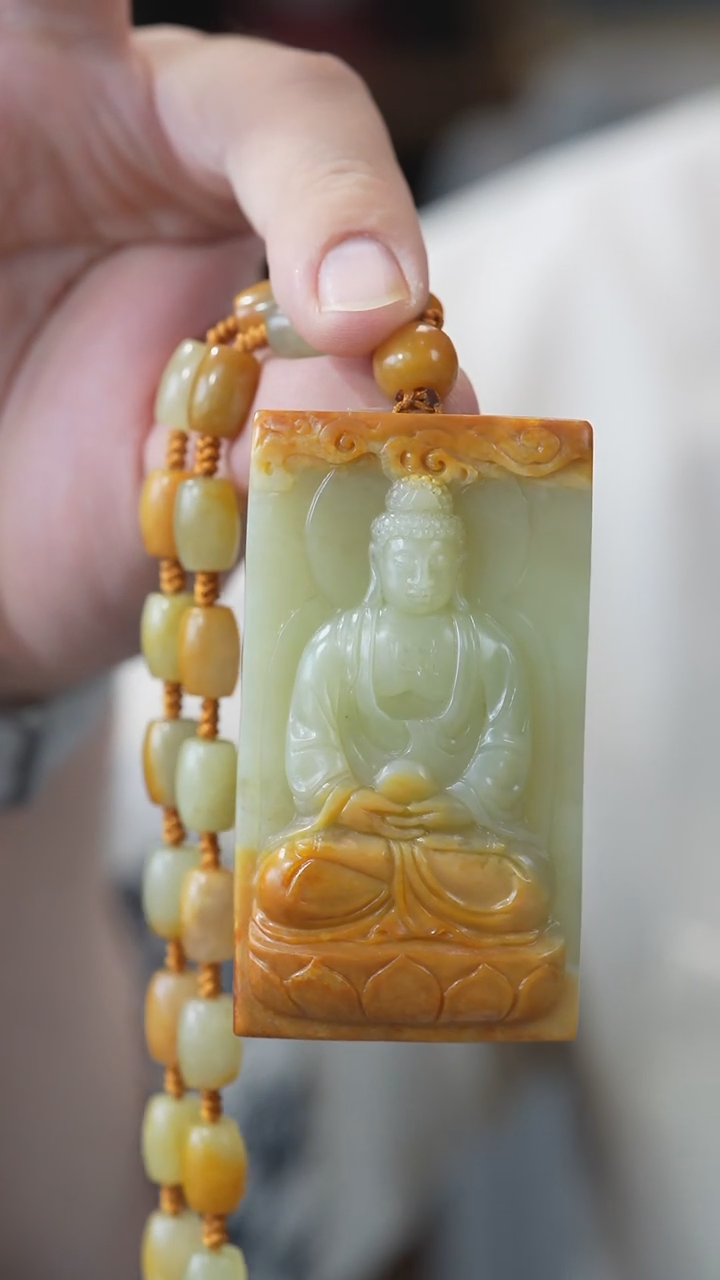 和田玉未镶嵌颈饰大日如来