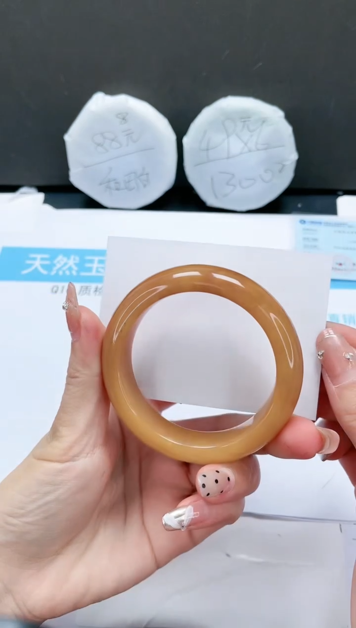 【闪购商品】石英质玉手镯未镶嵌247-57