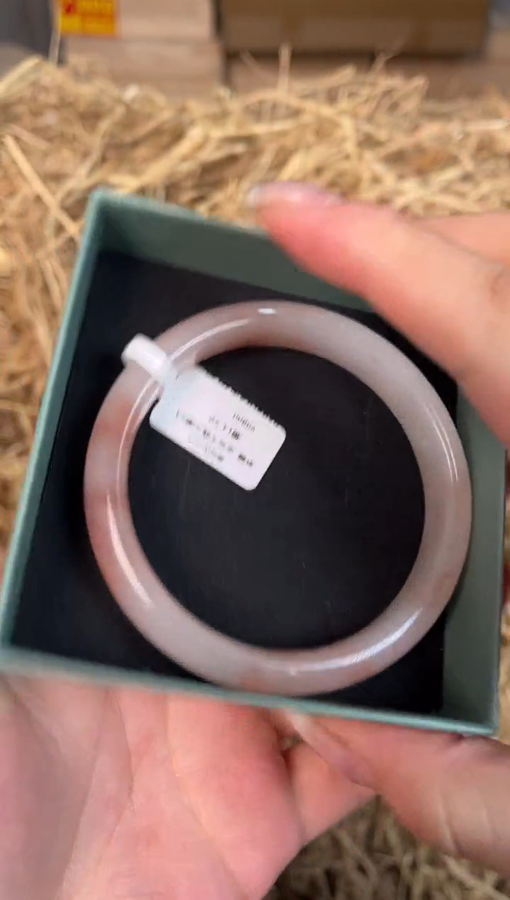 未镶嵌手镯石英质玉W-023