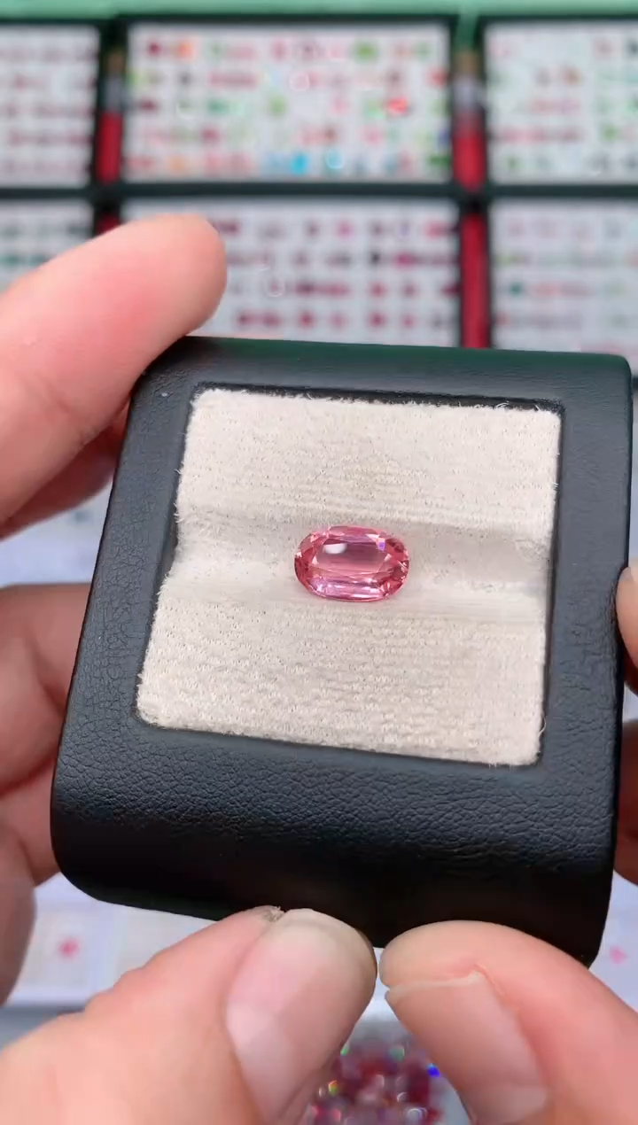 【闪购商品】碧玺裸石未镶嵌2.7ct粉色碧玺