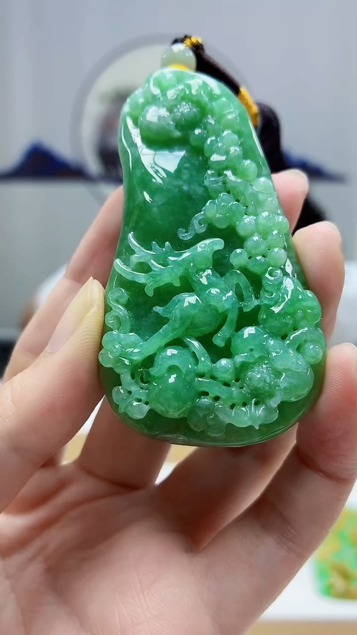 未镶嵌定制翡翠5145zm-毛货挂件85