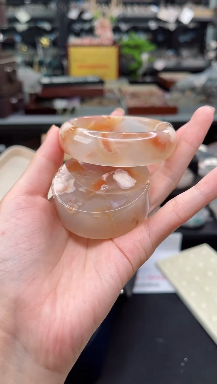 【闪购商品】石英质玉手镯未镶嵌55圈口（赠品镯心）66758